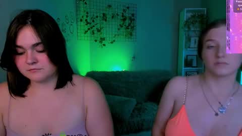 Snapshot of justcamila_ chatting on 29, 9, 2025 justcamila online show from 29, 9, 2025