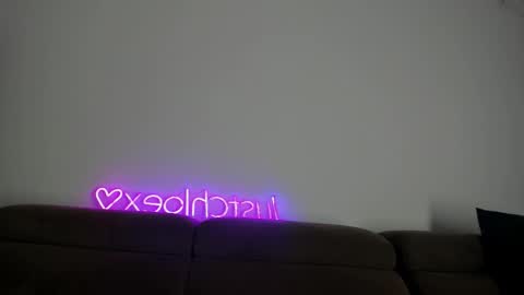 Chloe online show from 9, 11, 2025