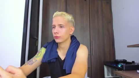 justin_biker online show from 5, 11, 2025