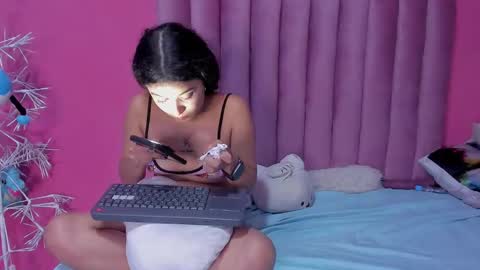 JUSTIN Y JAZMIN online show from 9, 1, 2025