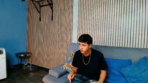 Snapshot of justin_ortiz chatting on 29, 5, 2026 Justin Ortiz online show from 29, 5, 2026