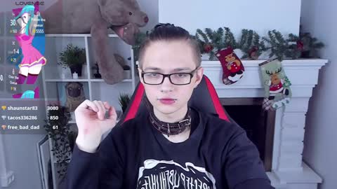 Snapshot of justin_twinkboy chatting on 5, 1, 2025 JUSTIN online show from 5, 1, 2025