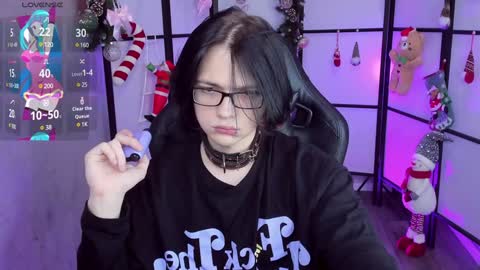 Snapshot of justin_twinkboy chatting on 5, 1, 2025 JUSTIN online show from 5, 1, 2025