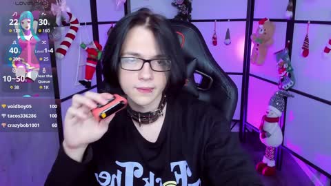 Snapshot of justin_twinkboy chatting on 5, 1, 2025 JUSTIN online show from 5, 1, 2025