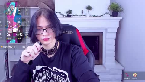 Snapshot of justin_twinkboy chatting on 3, 2, 2025 JUSTIN online show from 3, 2, 2025