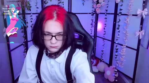 Snapshot of justin_twinkboy chatting on 27, 2, 2025 JUSTIN online show from 27, 2, 2025