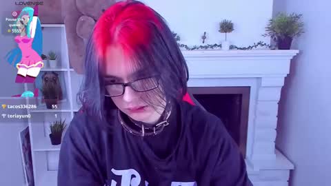 Snapshot of justin_twinkboy chatting on 28, 2, 2025 JUSTIN online show from 28, 2, 2025