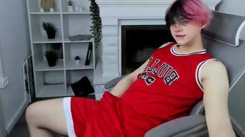 Snapshot of justin_twinkboy chatting on 21, 9, 2025 JUSTIN online show from 21, 9, 2025