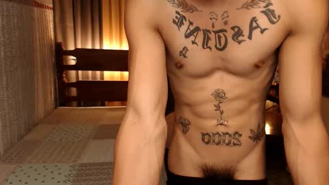 Snapshot of justine_hunk chatting on 21, 12, 2024 justine_hunk online show from 21, 12, 2024