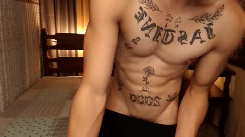 Snapshot of justine_hunk chatting on 21, 12, 2024 justine_hunk online show from 21, 12, 2024