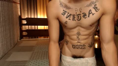 Snapshot of justine_hunk chatting on 17, 1, 2025 justine_hunk online show from 17, 1, 2025