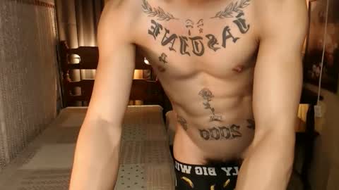 Snapshot of justine_hunk chatting on 24, 2, 2025 justine_hunk online show from 24, 2, 2025