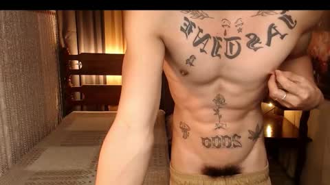 Snapshot of justine_hunk chatting on 2, 3, 2025 justine_hunk online show from 2, 3, 2025