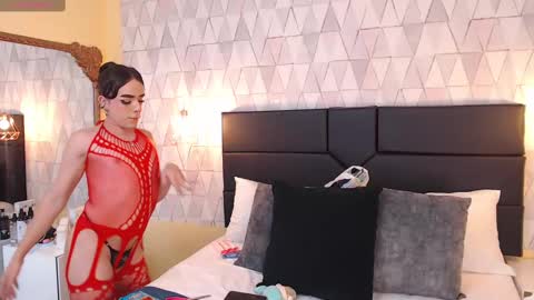 Justine online show from 14, 2, 2025