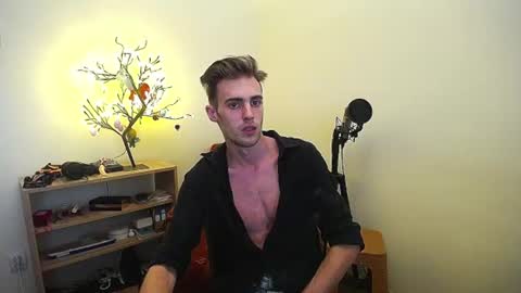 Snapshot of justinnordick chatting on 11, 7, 2026 Hologram Guy online show from 11, 7, 2026