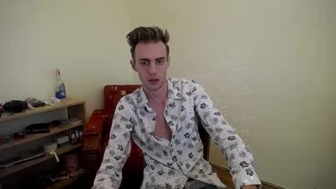 Snapshot of justinnordick chatting on 27, 7, 2026 Hologram Guy online show from 27, 7, 2026
