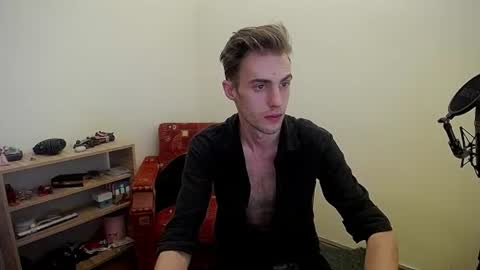 Snapshot of justinnordick chatting on 2, 8, 2026 Hologram Guy online show from 2, 8, 2026