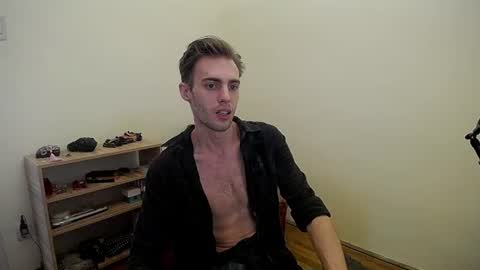 Snapshot of justinnordick chatting on 5, 8, 2026 Hologram Guy online show from 5, 8, 2026