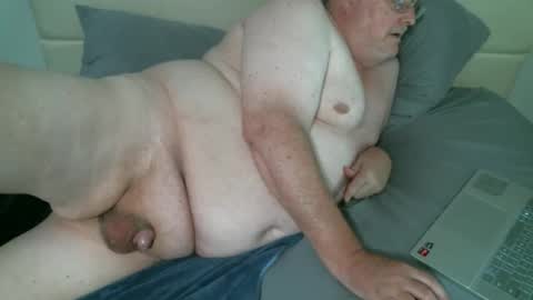 justmedm64 online show from 13, 4, 2026