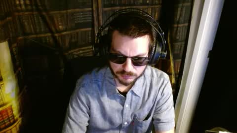 Snapshot of justshutupandwatch chatting on 20, 11, 2025 M. Dean online show from 20, 11, 2025