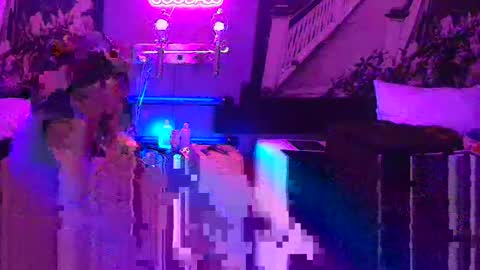 Eetantungfuk Mias online show from 13, 1, 2025