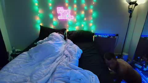 Eetantungfuk Mias online show from 20, 1, 2025