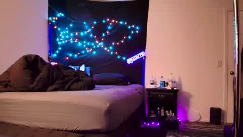 Eetantungfuk Mias online show from 6, 2, 2025