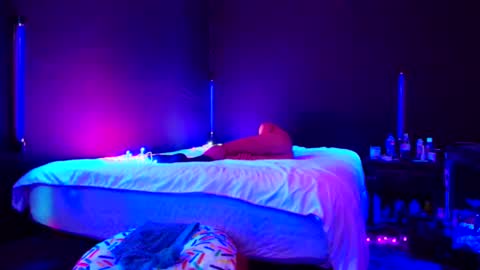 Eetantungfuk Mias online show from 16, 2, 2025