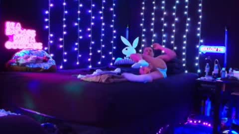 Eetantungfuk Mias online show from 28, 2, 2025