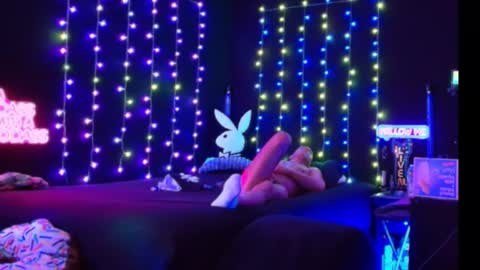 Eetantungfuk Mias online show from 11, 3, 2025