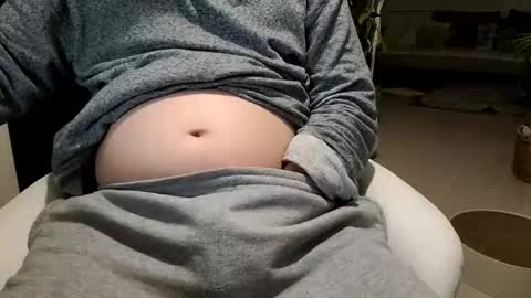 KI e697a5e69cac online show from 2, 12, 2025