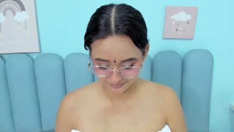 Kyelie online show from 5, 1, 2025
