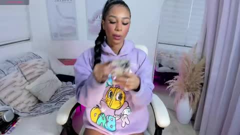    online show from 22, 4, 2026