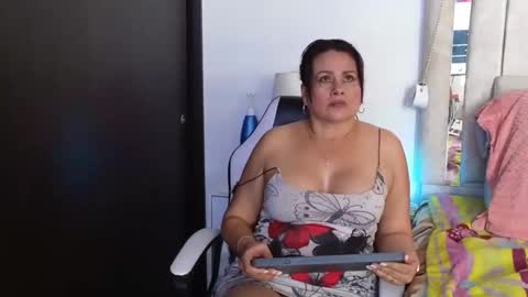 kaily jonness online show from 31, 1, 2025