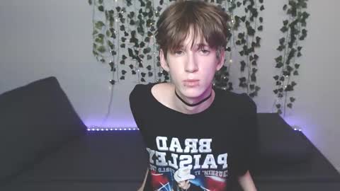 slutkai online show from 19, 10, 2025