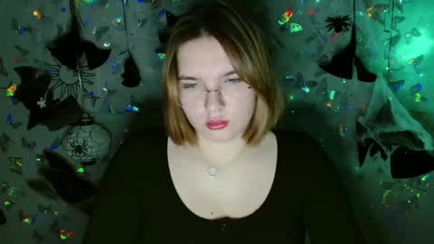 Kaitlin online show from 6, 10, 2025