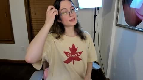 Kaiya    online show from 18, 12, 2024