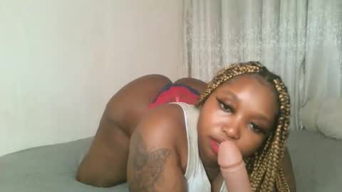 Snapshot of kakey_love chatting on 5, 12, 2025 kakey love online show from 5, 12, 2025