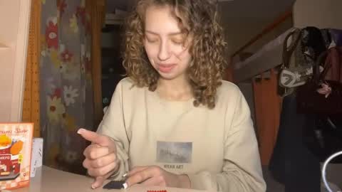 Snapshot of kaleighbourek chatting on 13, 4, 2026 Lily online show from 13, 4, 2026