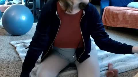 Snapshot of kalikushdreamz chatting on 17, 2, 2025 Tara Smith online show from 17, 2, 2025