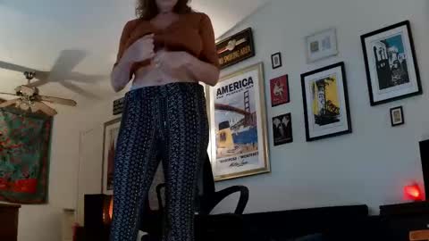 Tara Smith online show from 27, 10, 2025