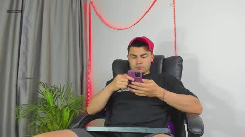 K A L I online show from 1, 12, 2025