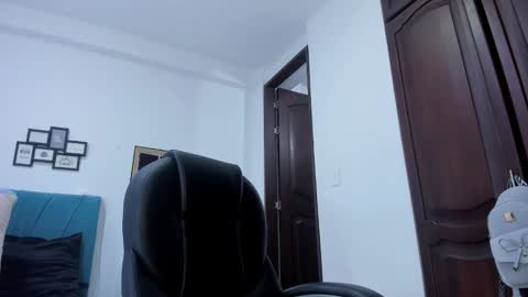 Snapshot of kam_lopez chatting on 16, 10, 2025 Kamilalopez online show from 16, 10, 2025