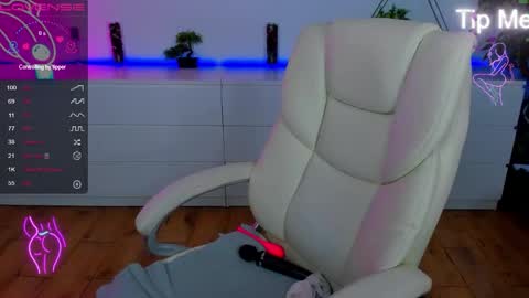 kamilahot25 online show from 24, 11, 2025