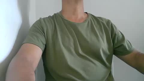 Snapshot of kamilo69_ chatting on 19, 12, 2025 Kamilo online show from 19, 12, 2025