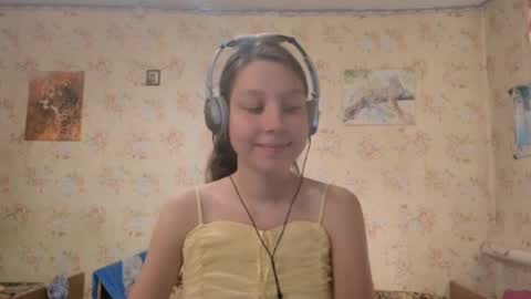 Mari  Simmons online show from 2, 10, 2025