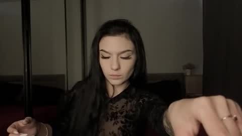 kara_life online show from 1, 10, 2025