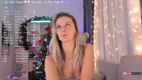 Snapshot of karamelsw chatting on 27, 12, 2024 Julia online show from 27, 12, 2024
