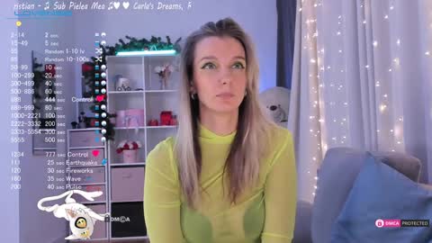 Snapshot of karamelsw chatting on 12, 1, 2025 Julia online show from 12, 1, 2025