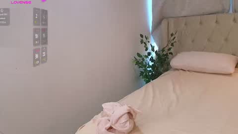 kari_brooks online show from 3, 7, 2026